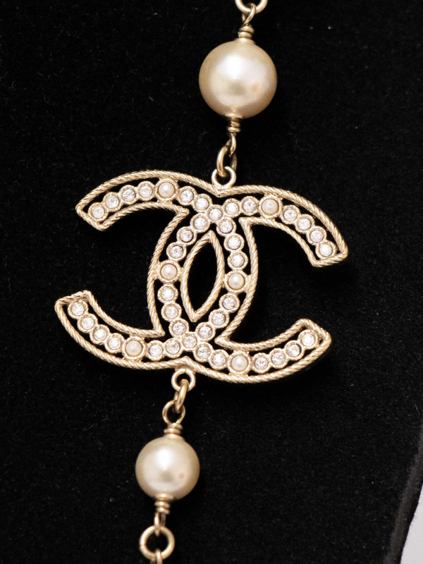 Sautoir Chanel perles