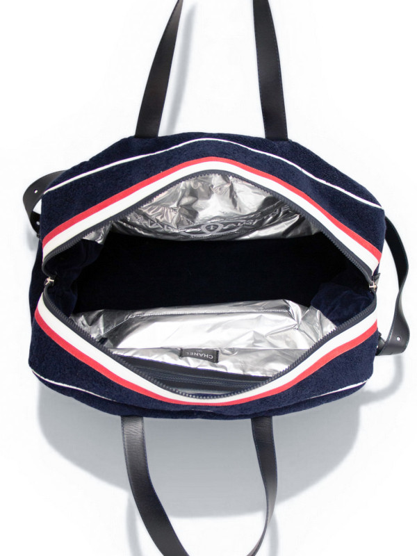 Sac de voyage Chanel Airlines éponge avec ses accessoires