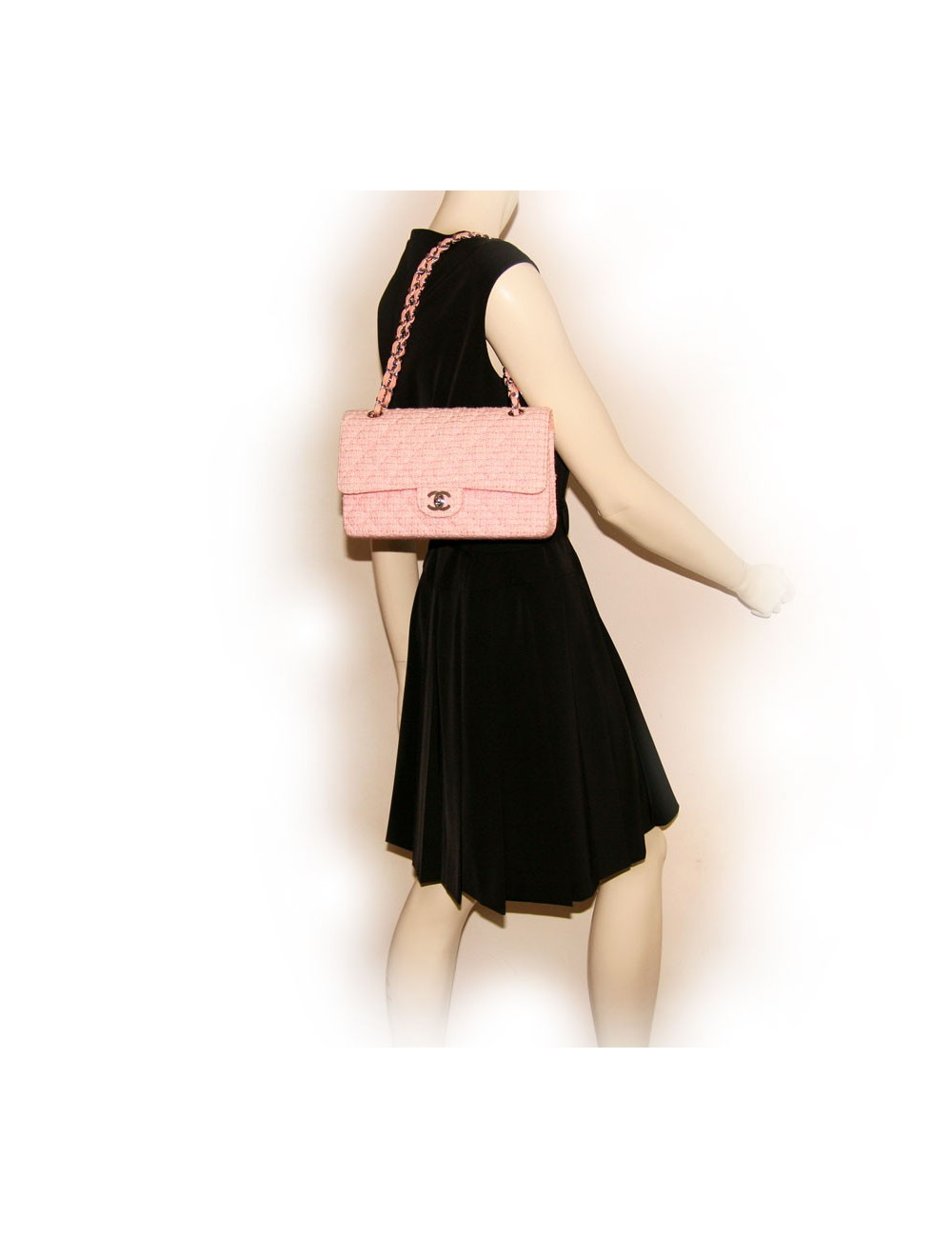 Timeless rose tweed CHANEL