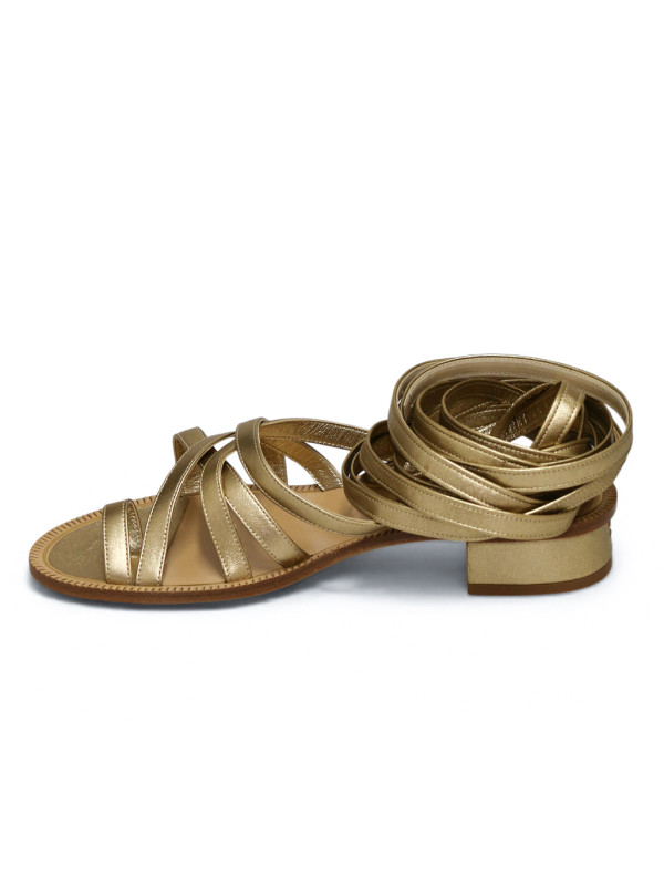 Sandales Chanel Spartiates T39,5 dorées