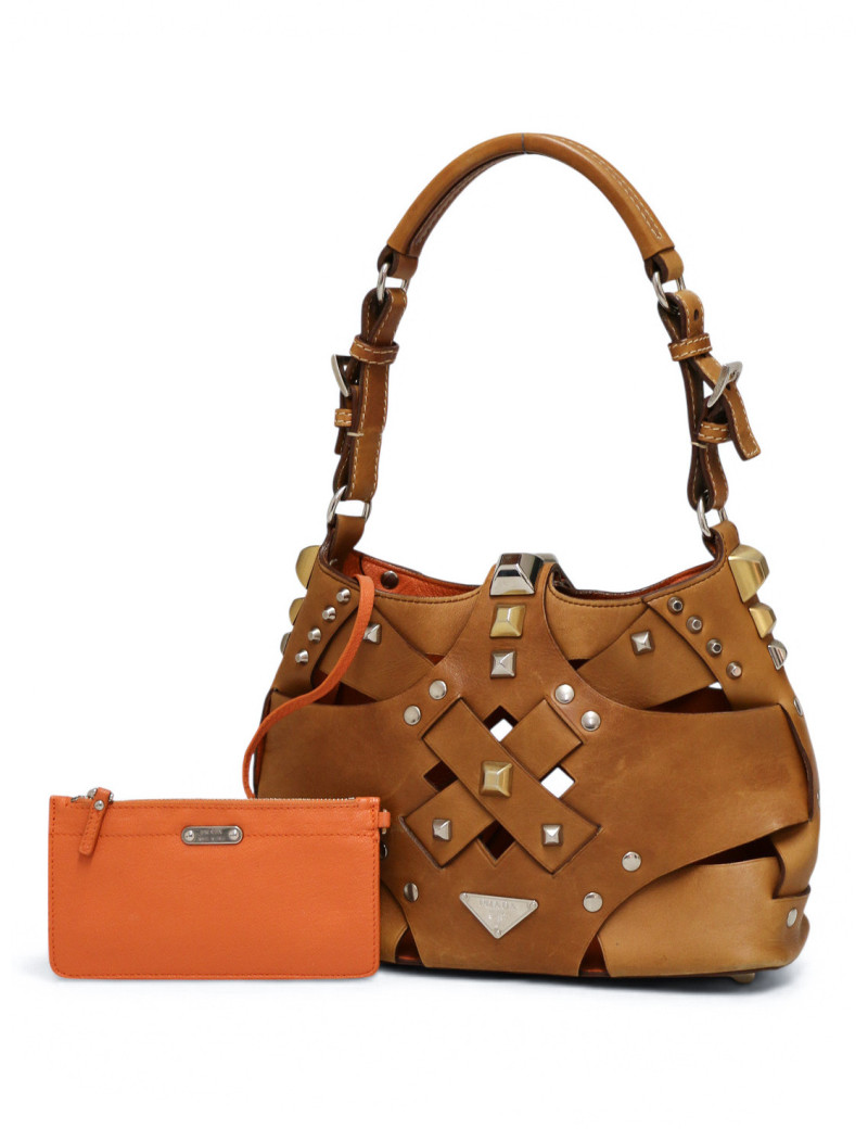 Petit sac Prada Hobo cuir marron clous