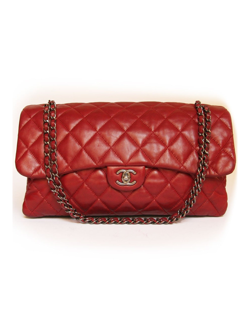 Sac en cuir matelassé rouge CHANEL