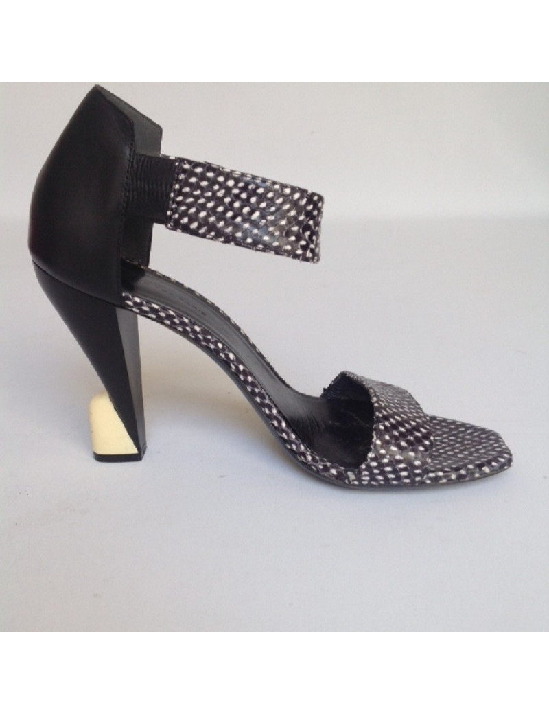 Sandales hautes python noir et blanche BALENCIAGA T38,5