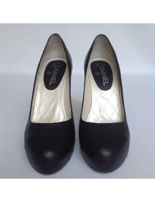 Escarpins CHANEL T 40,5 en cuir noir