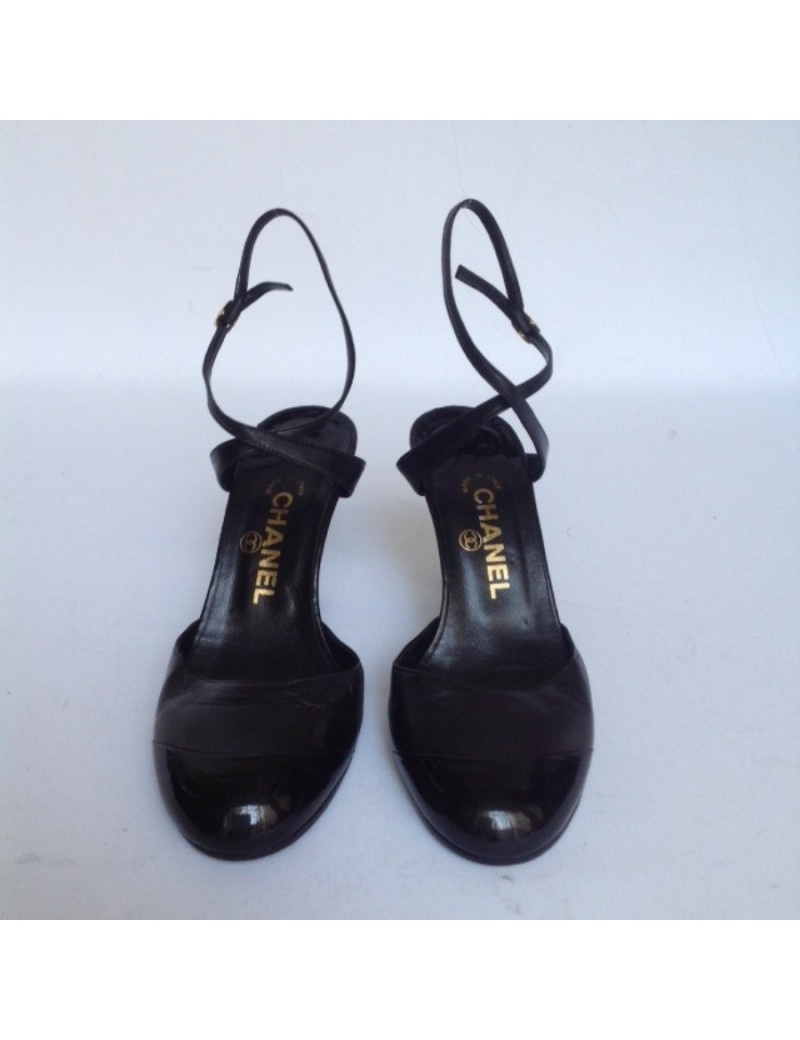 Escarpins CHANEL  T37.5 cuir verni