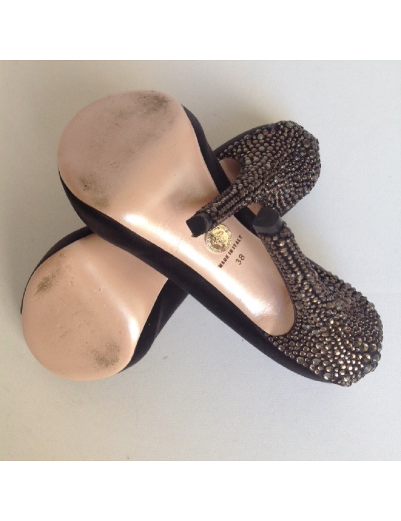 Escarpins en satin noir VERSACE T 38