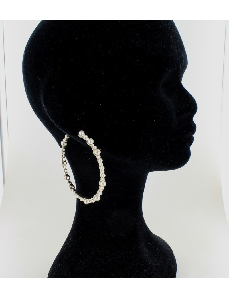  clous d'oreille créoles CHANEL en perles nacrées