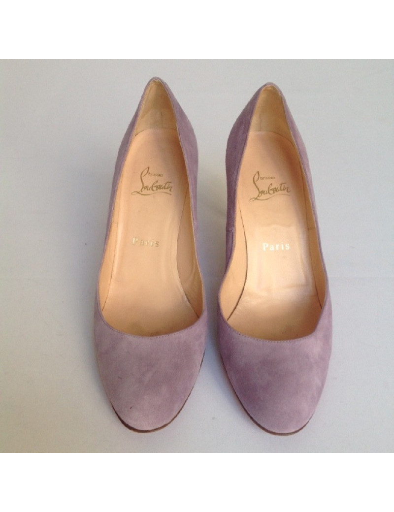 Escarpins en daim violet modèle 'Décolleté' CHRISTIAN LOUBOUTIN T37,5