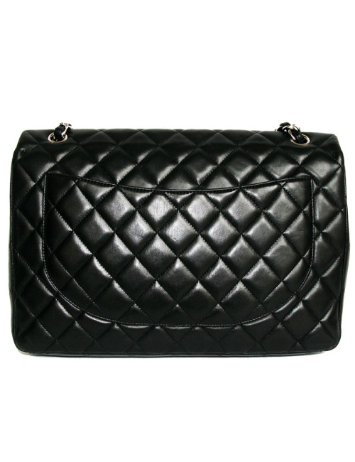 Sac CHANEL Maxi Jumbo cuir d'agneau lisse noir