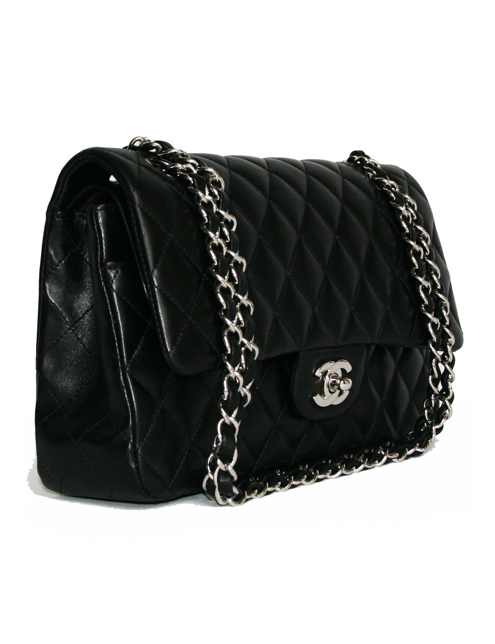 Timeless CHANEL en cuir matelassé 