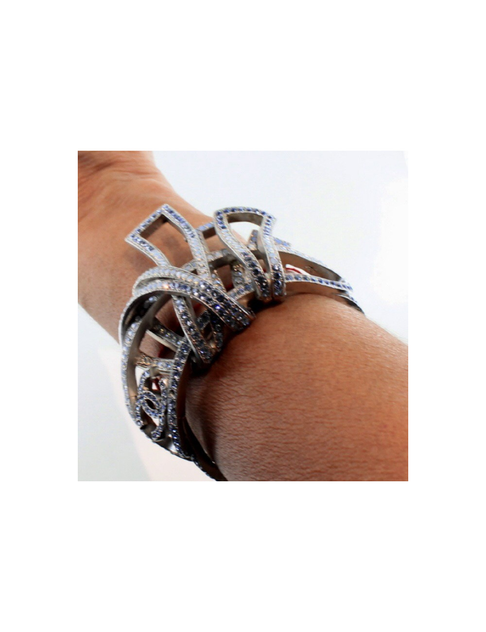 bracelet CHANEL brillants bleus