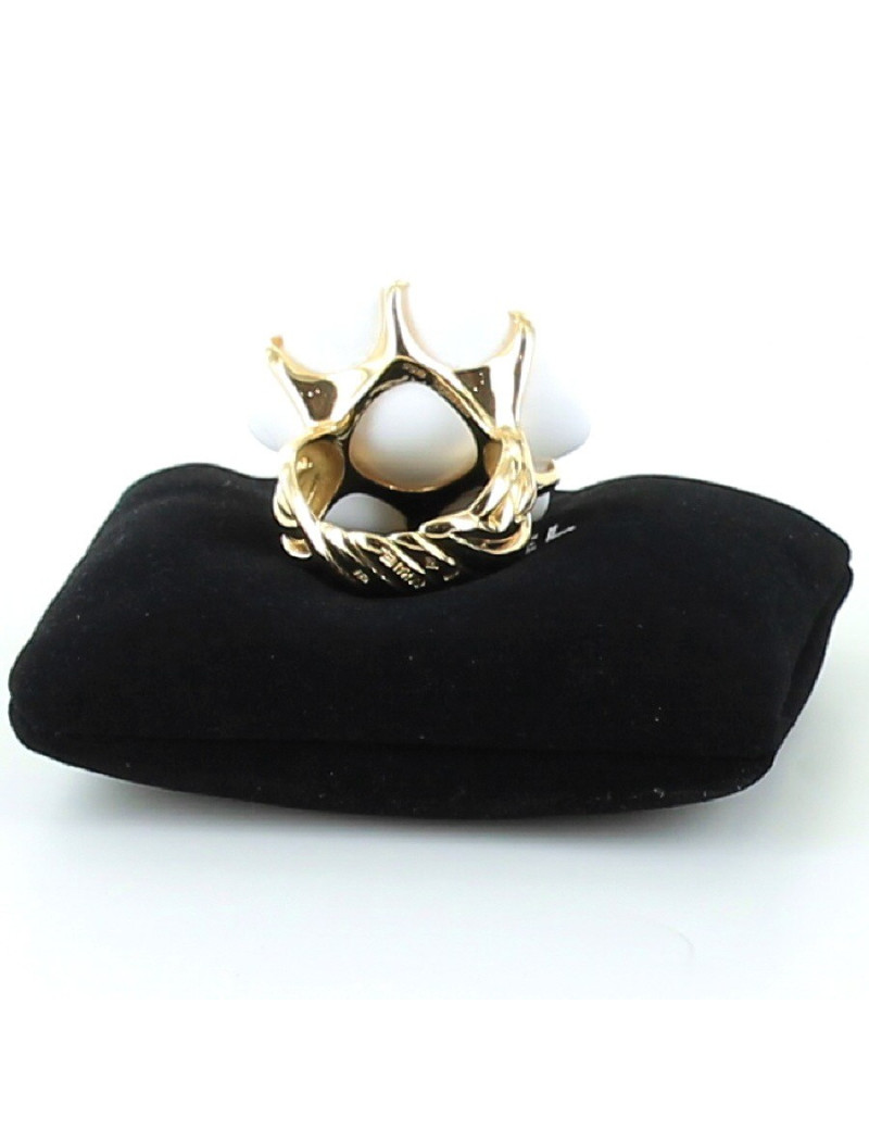 Bague CHANEL T 55 camélia blanc or jaune