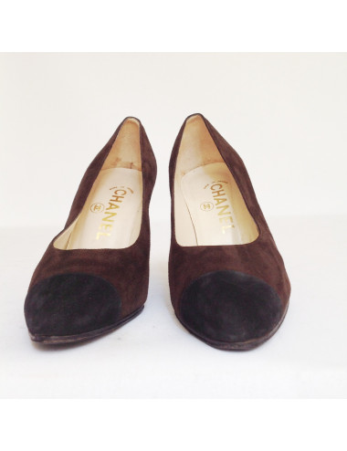 Escarpins CHANEL en daim marron 