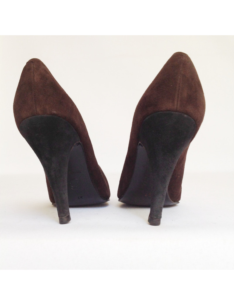 Escarpins CHANEL en daim marron 