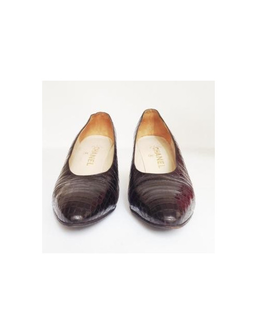 Escarpins noir CHANEL en crocodile
