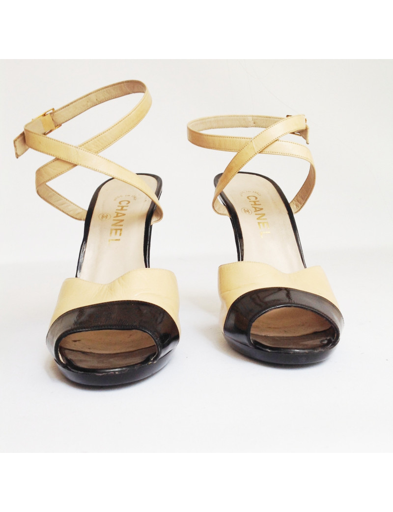 Sandales à talons CHANEL bicolore 