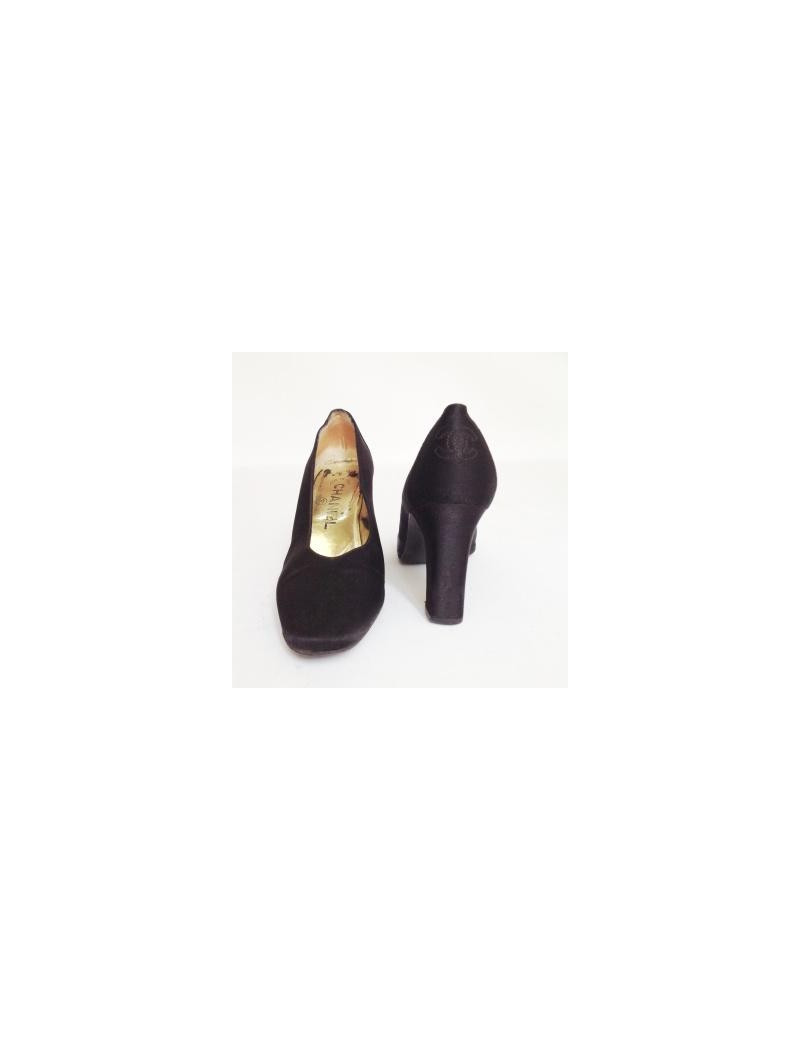 Escarpins en satin noir CHANEL T36