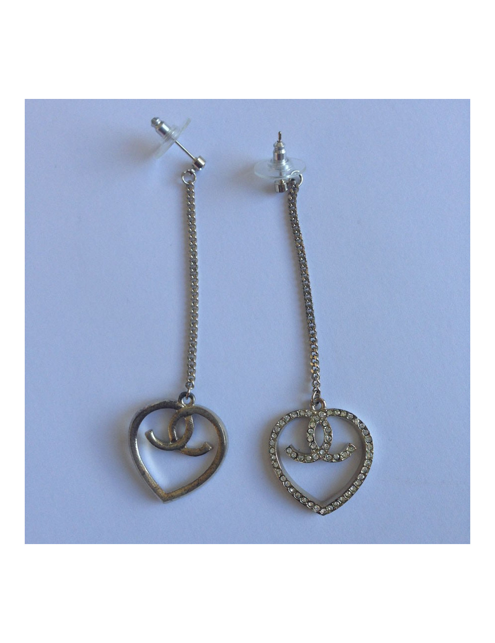 Clous pendants CC CHANEL