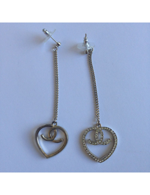 Clous pendants CC CHANEL