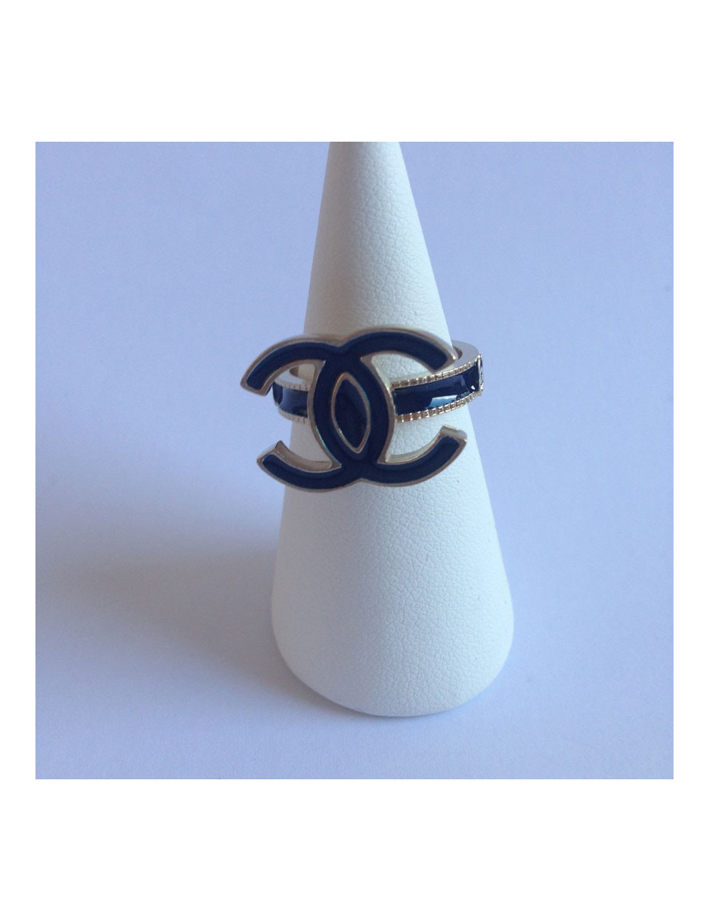 Bague CC noire CHANEL