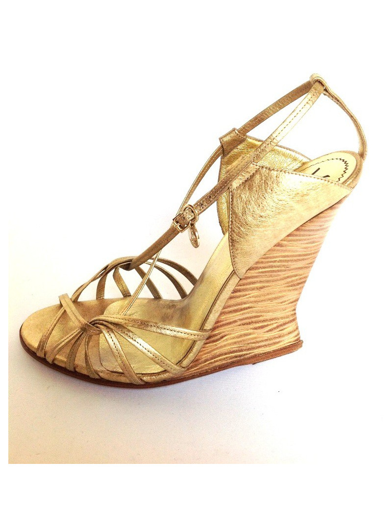 Sandales YVES SAINT LAURENT T 40 dorées