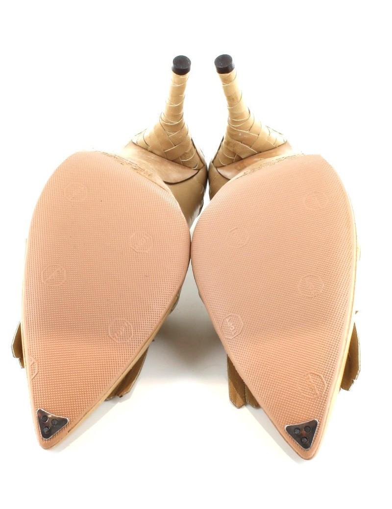 Escarpins YVES SAINT LAURENT cuir beige T 37,5