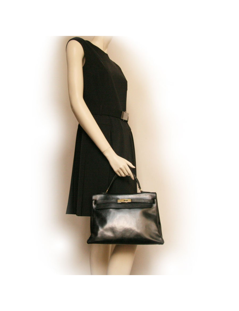 Sac Kelly32 HERMES  en cuir de box noir 