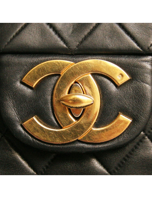 Maxi jumbo CHANEL matelassé noir vintage