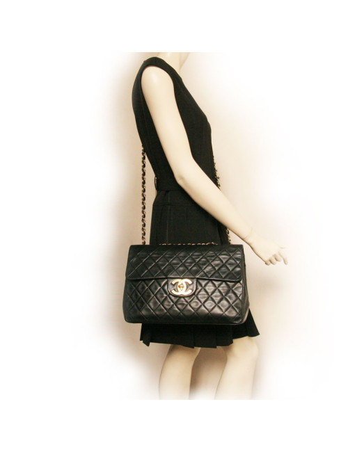 Maxi jumbo CHANEL matelassé noir vintage