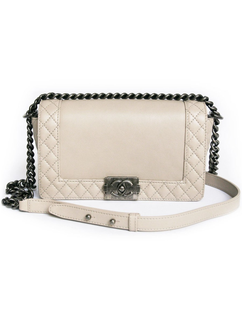 Sac "Boy" CHANEL 