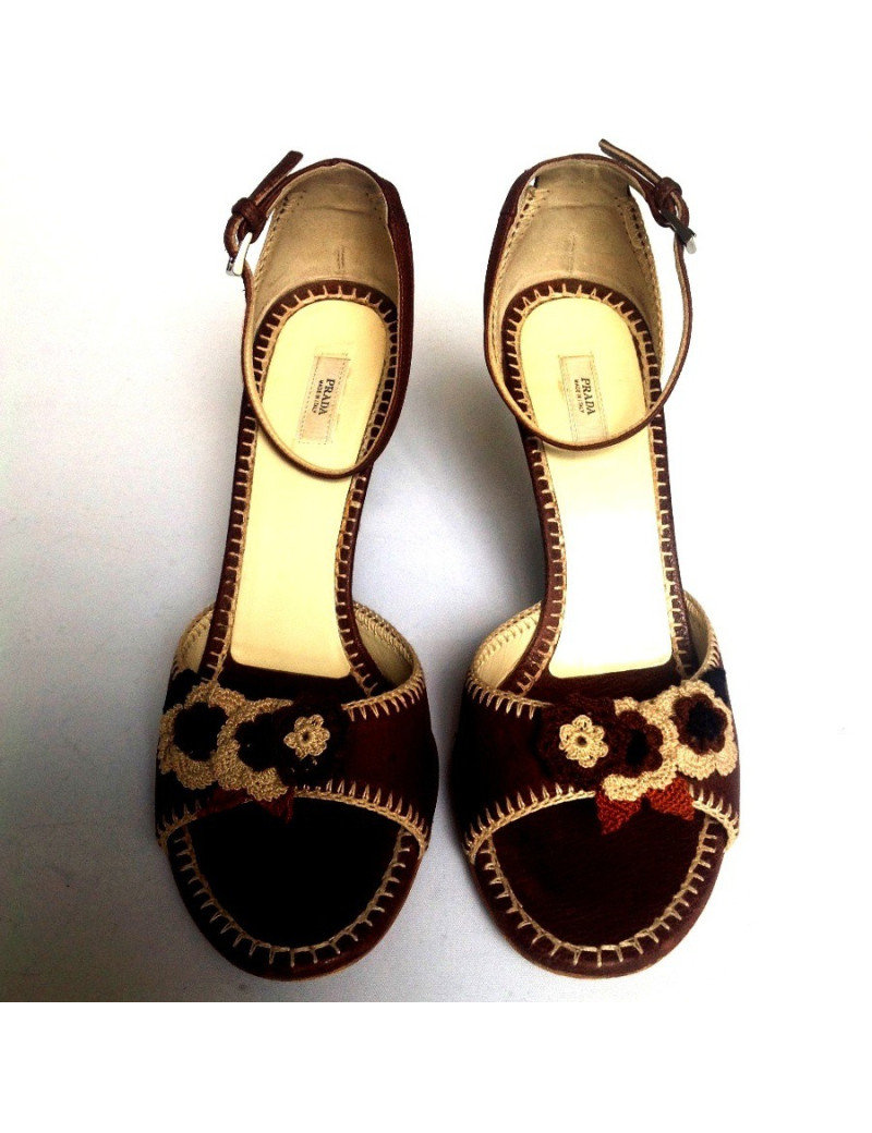 Pumps offset PRADA brown leather T38, 5