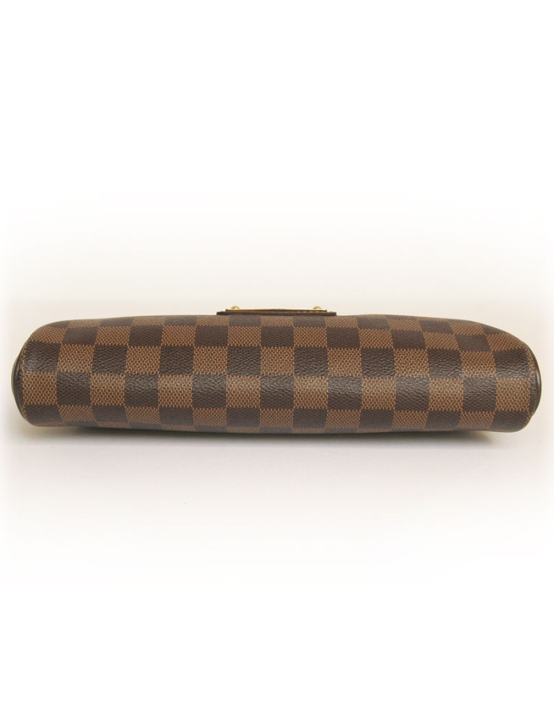 pochette LOUIS VUITTON Monogram