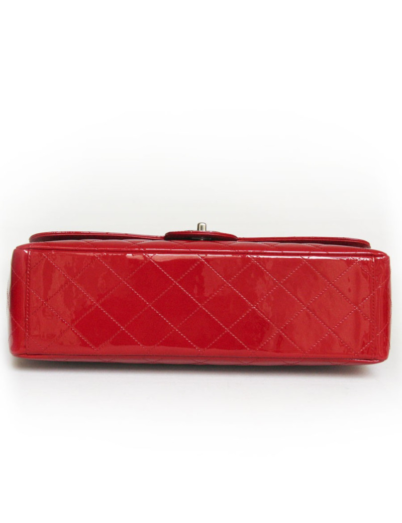 Sac maxi jumbo  CHANEL cuir verni rouge