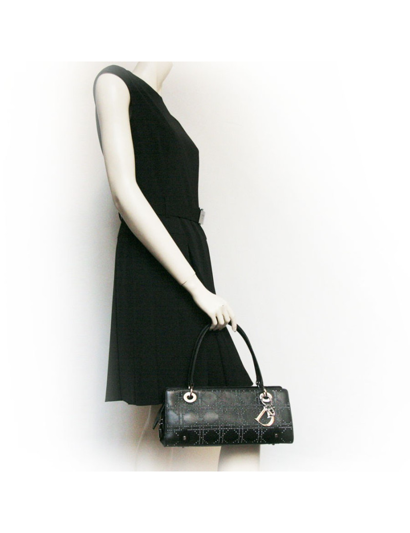 Sac DIOR cuir noir et clous