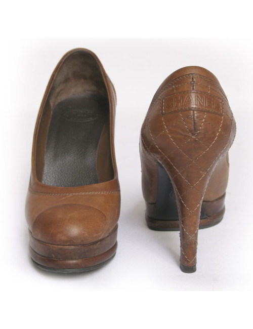 Escarpins CHANEL T 36.5 cuir havane