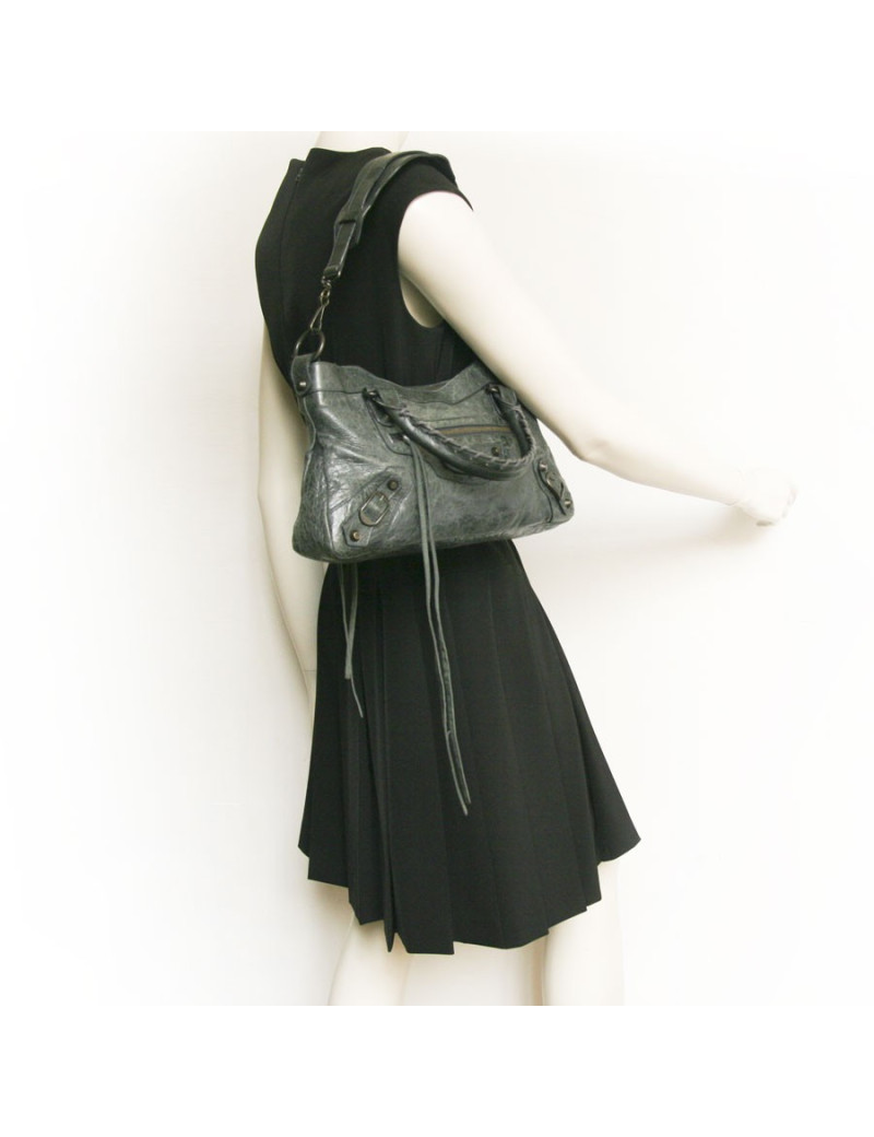 Sac Classic First BALENCIAGA  cuir vert