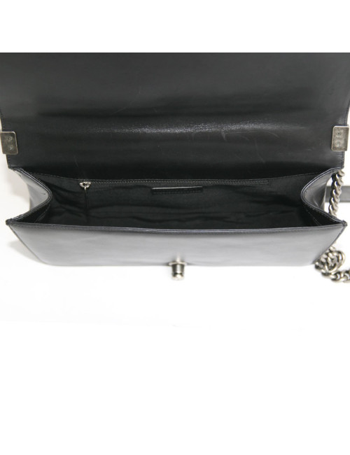 Sac "Boy" CHANEL en cuir lisse noir