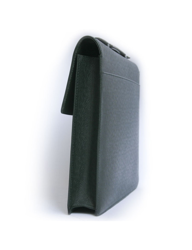 Porte-documents "Robusto" LOUIS VUITTON cuir taiga vert 