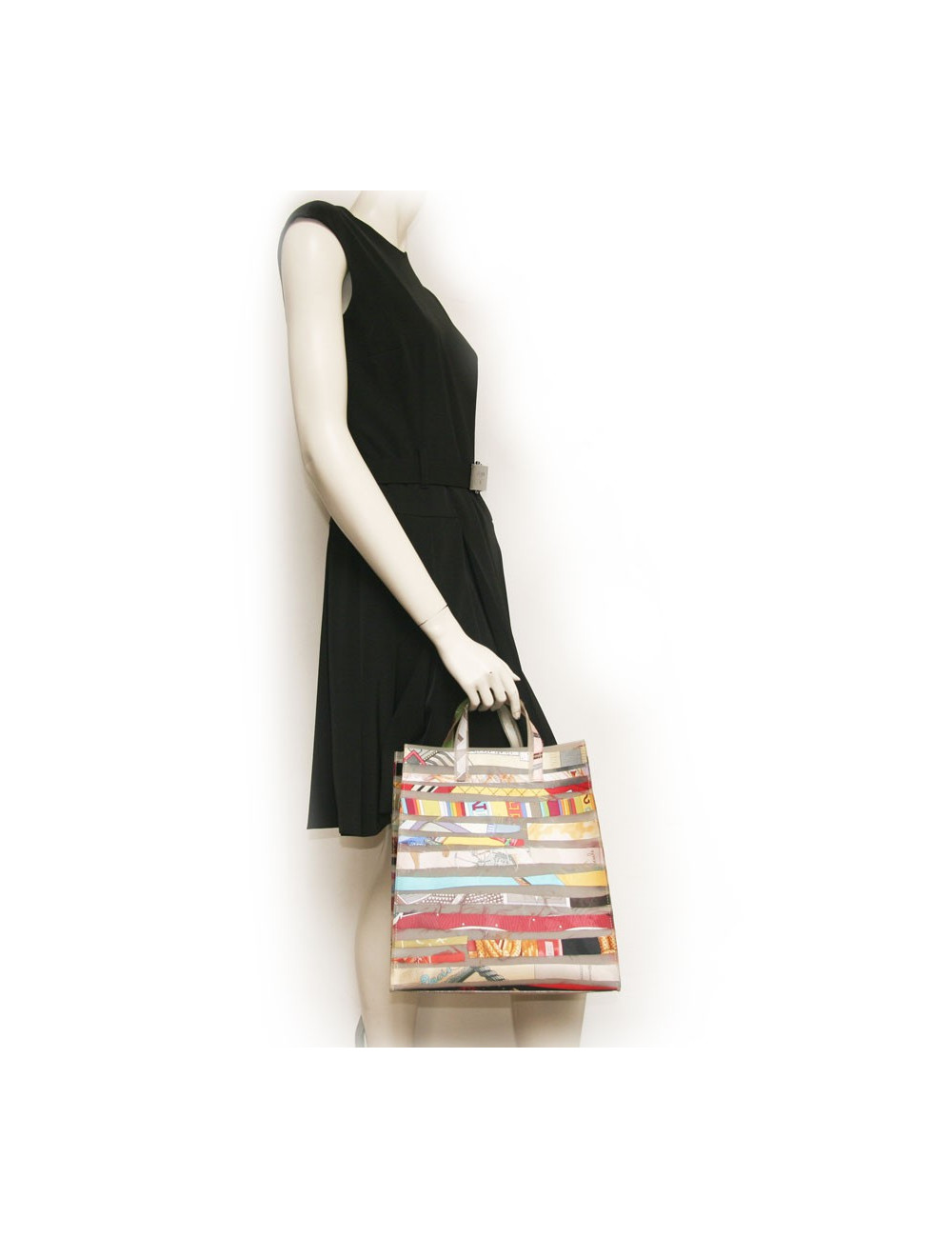 Sac HERMES plastique et rubans foulards