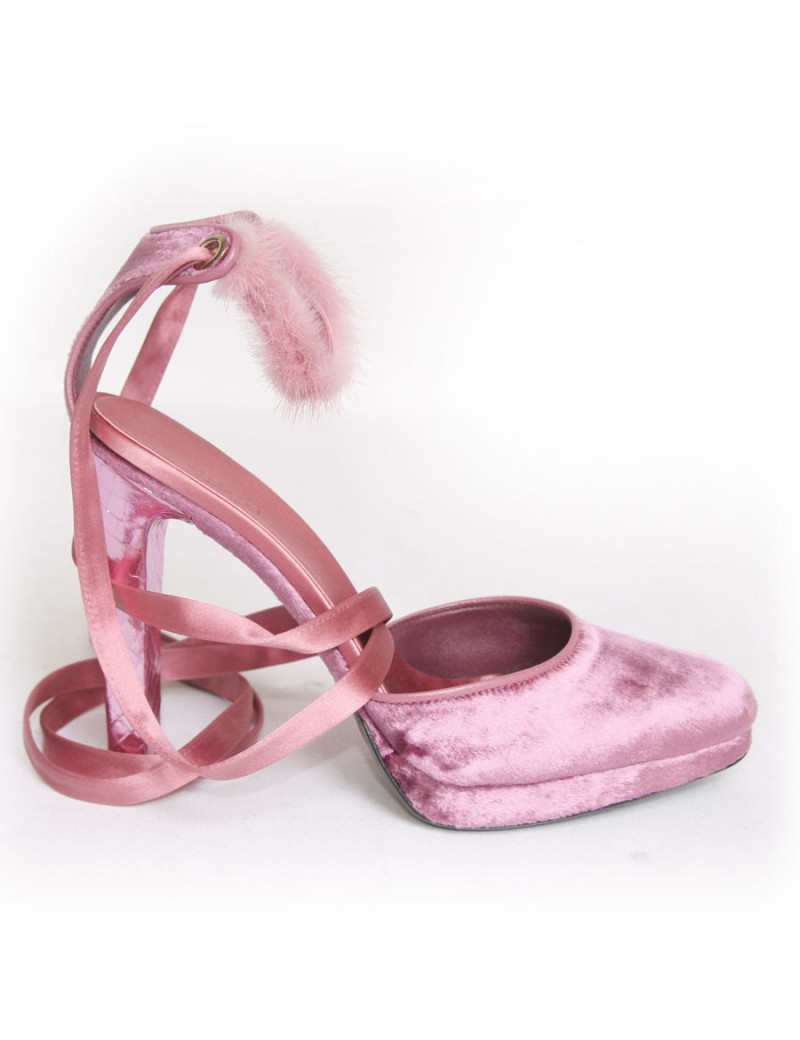 Escarpins GUCCI en veau velours et fourrure T37,5