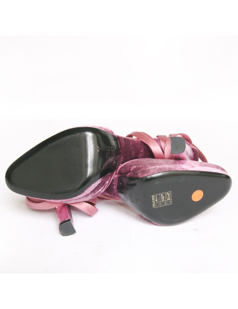 Escarpins GUCCI en veau velours et fourrure T37,5