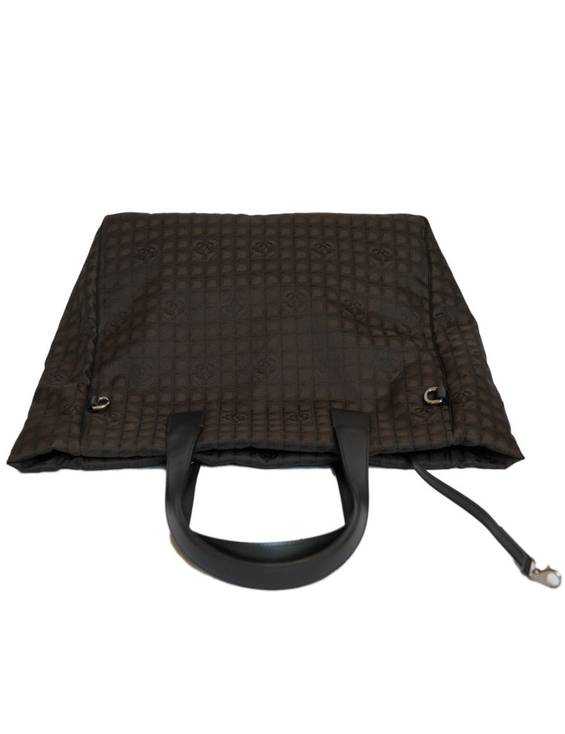 Sac CHANEL en toile monogram marron et noir