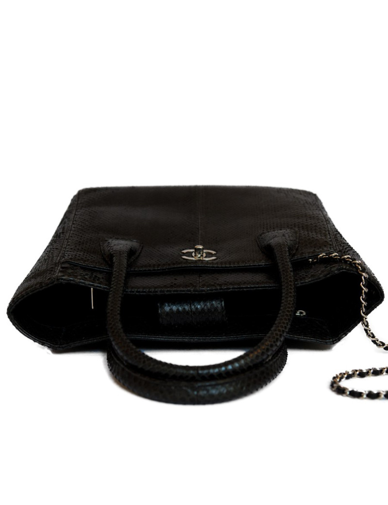 Sac CHANEL en python noir