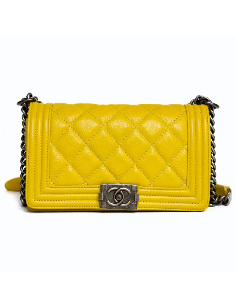 Sac Boy CHANEL en cuir matelassé jaune