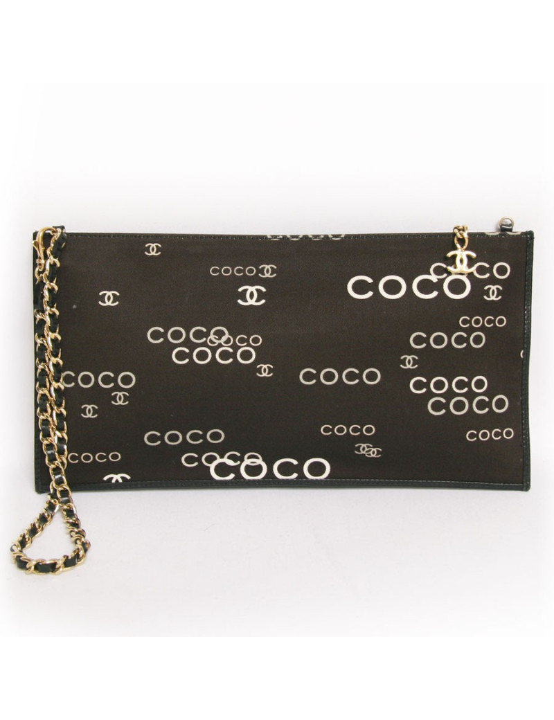 Pochette CHANEL monogram en toile noire