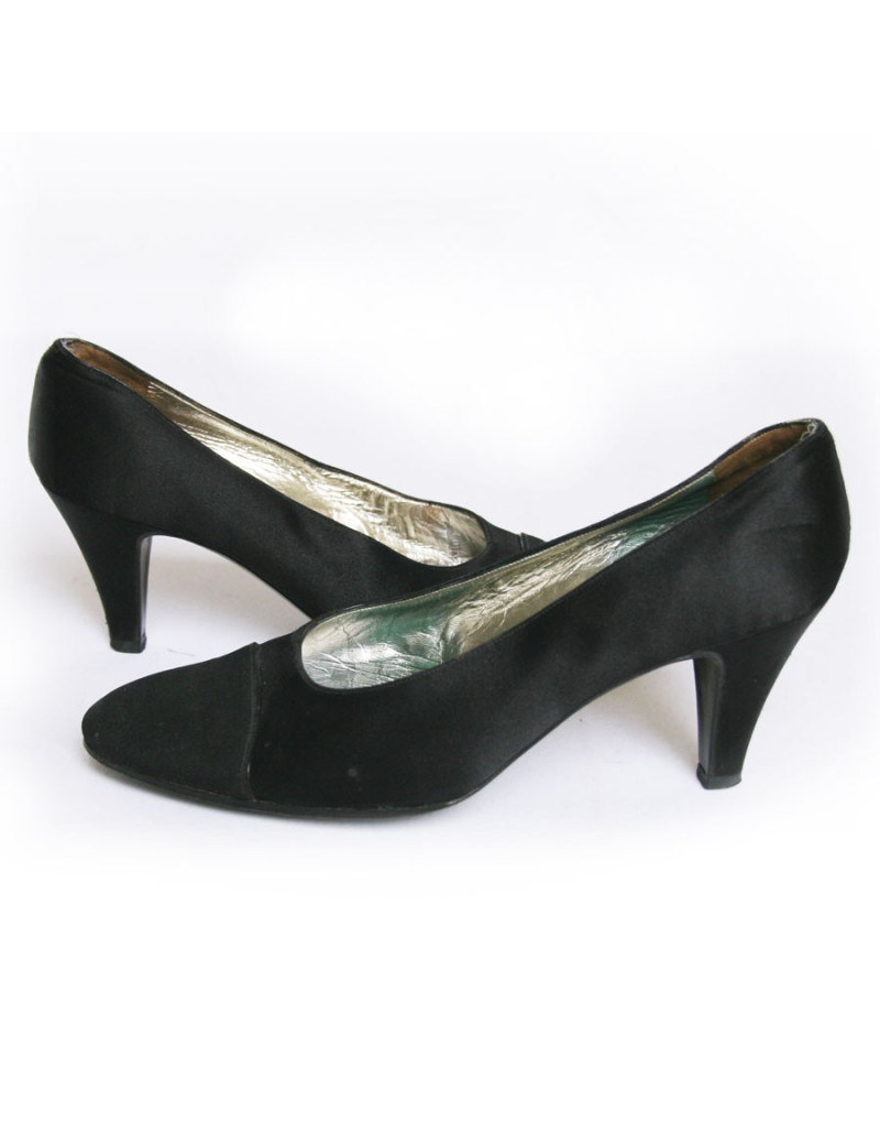 Escarpins Chanel T40 noir