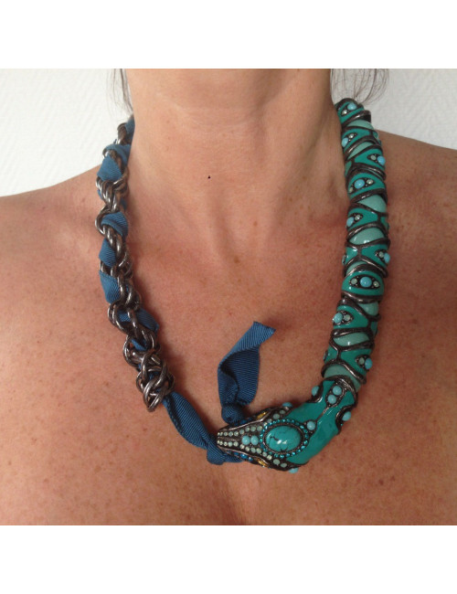 collier LANVIN serpent articulé en résine et strass