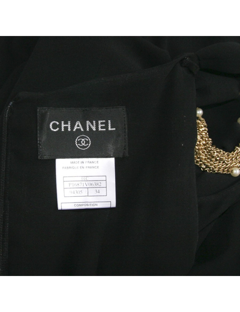 Robe CHANEL en soie noire T34