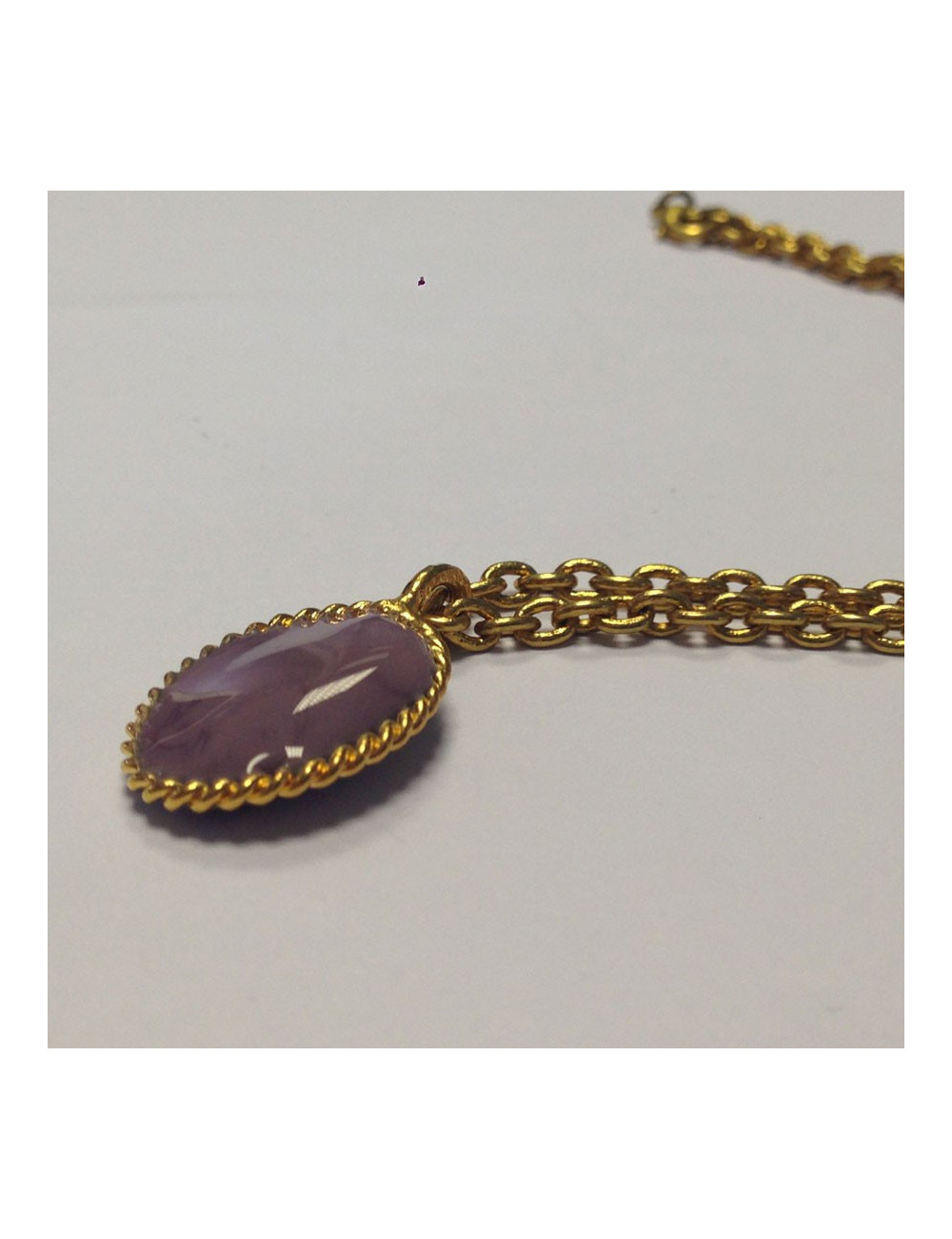 Collier Marguerite de Valois cabochon mauve
