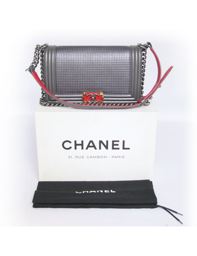 Sac Boy CHANEL série limitée gris et rouge